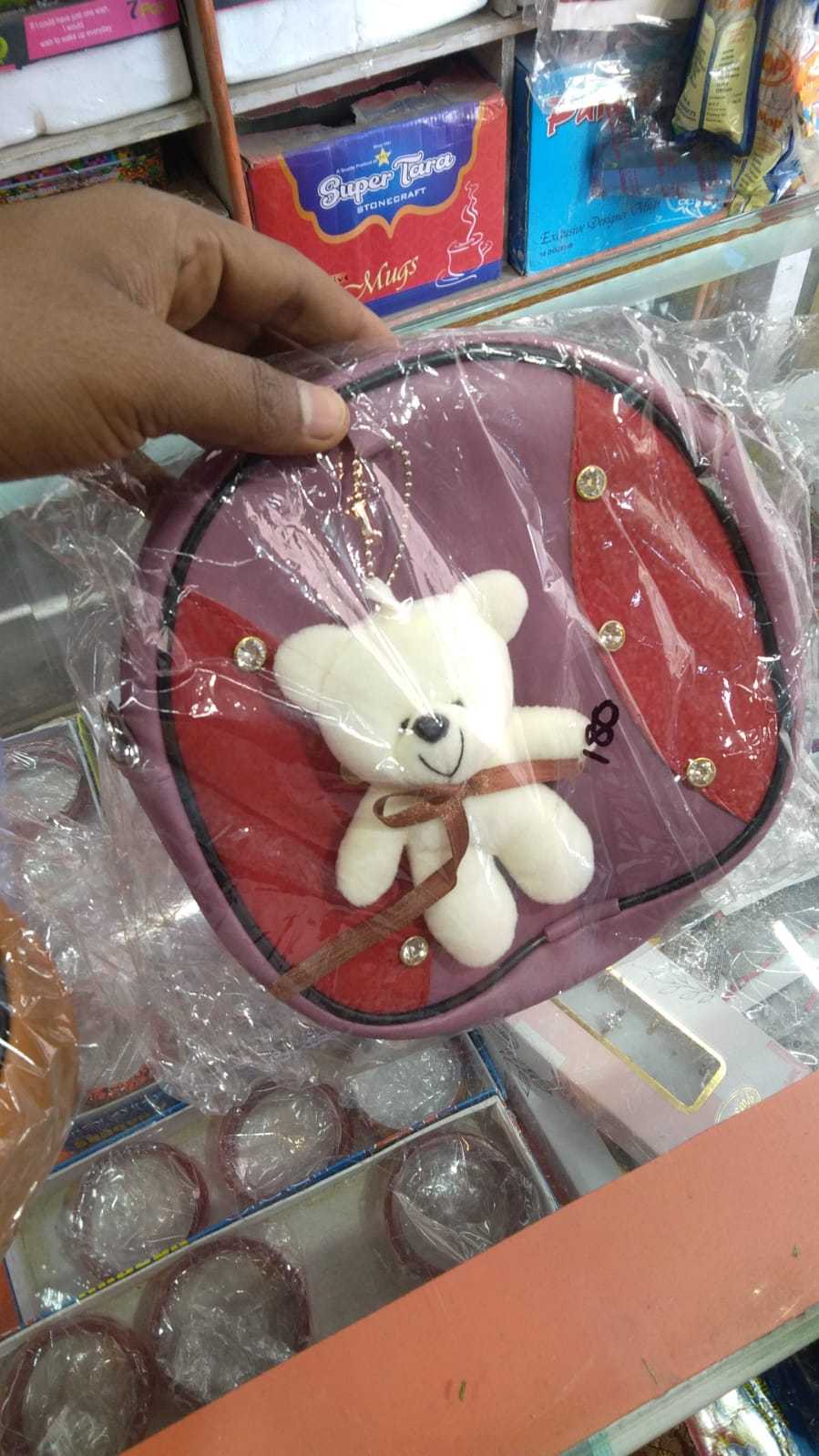 Girls bag......