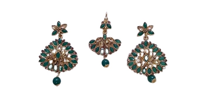 Green Earring With  Maang Tikka Set