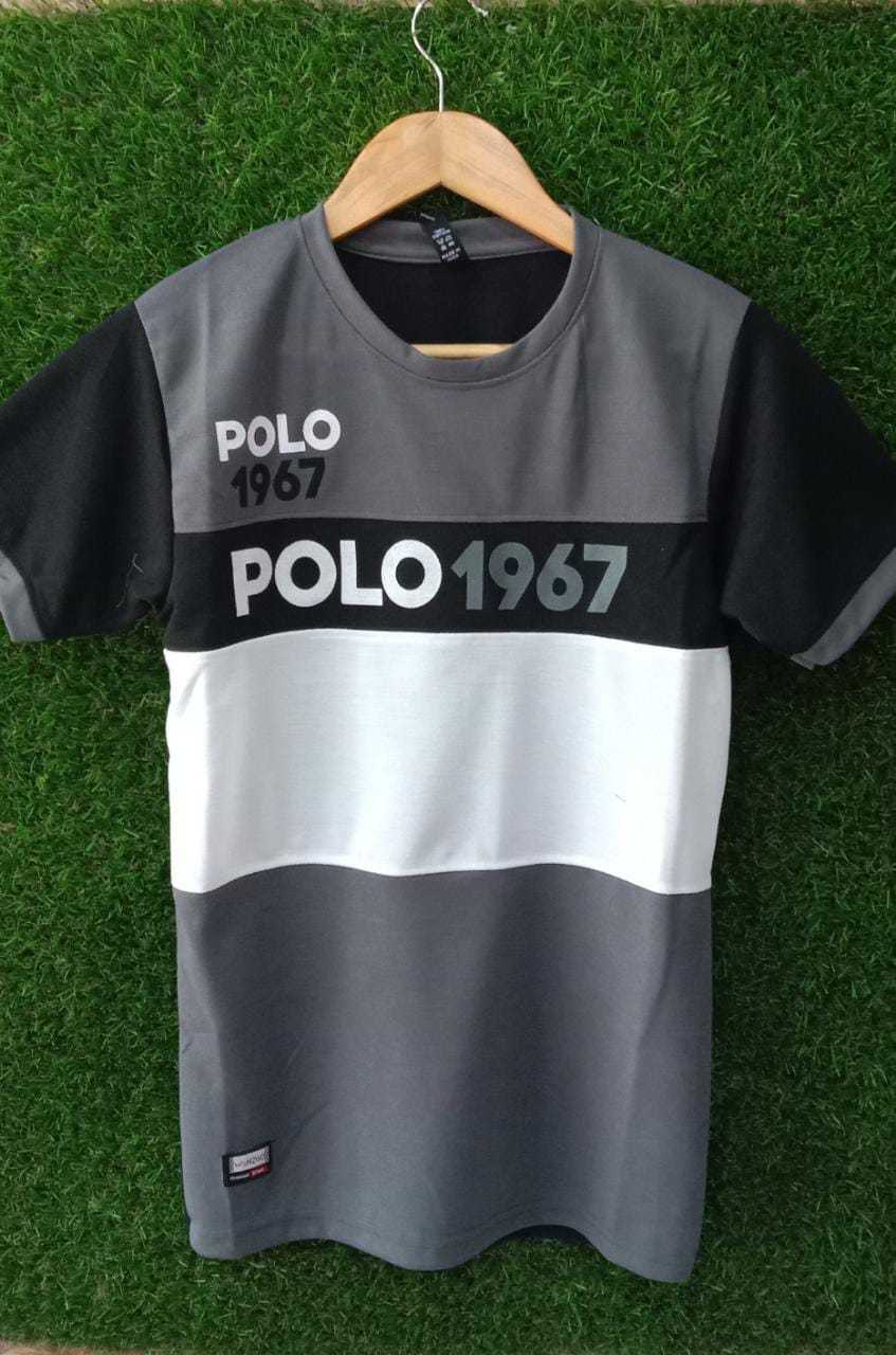 Round neck T-shirt