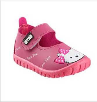 Girl`s shoe